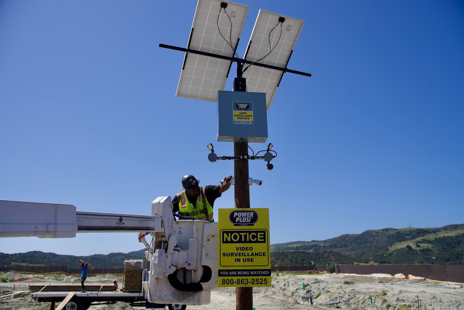 Power Plus Jobsite Surveillance Tower